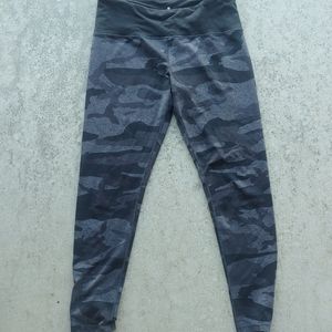 Tuff athletics camo leggings size L